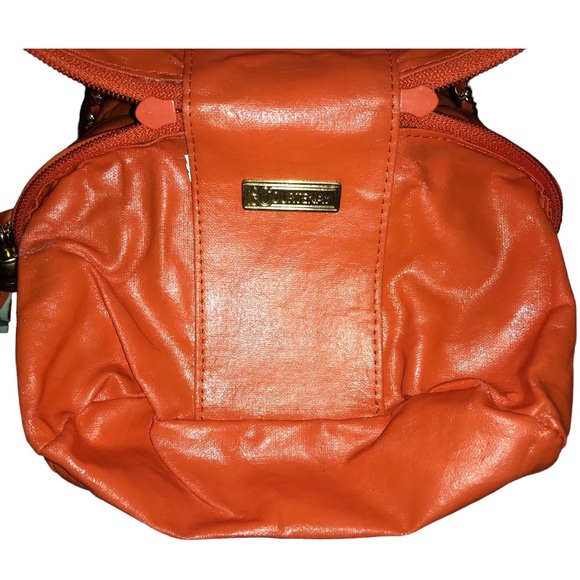 Vintage Quilted Crossbody Bag - Picture 7 of 15